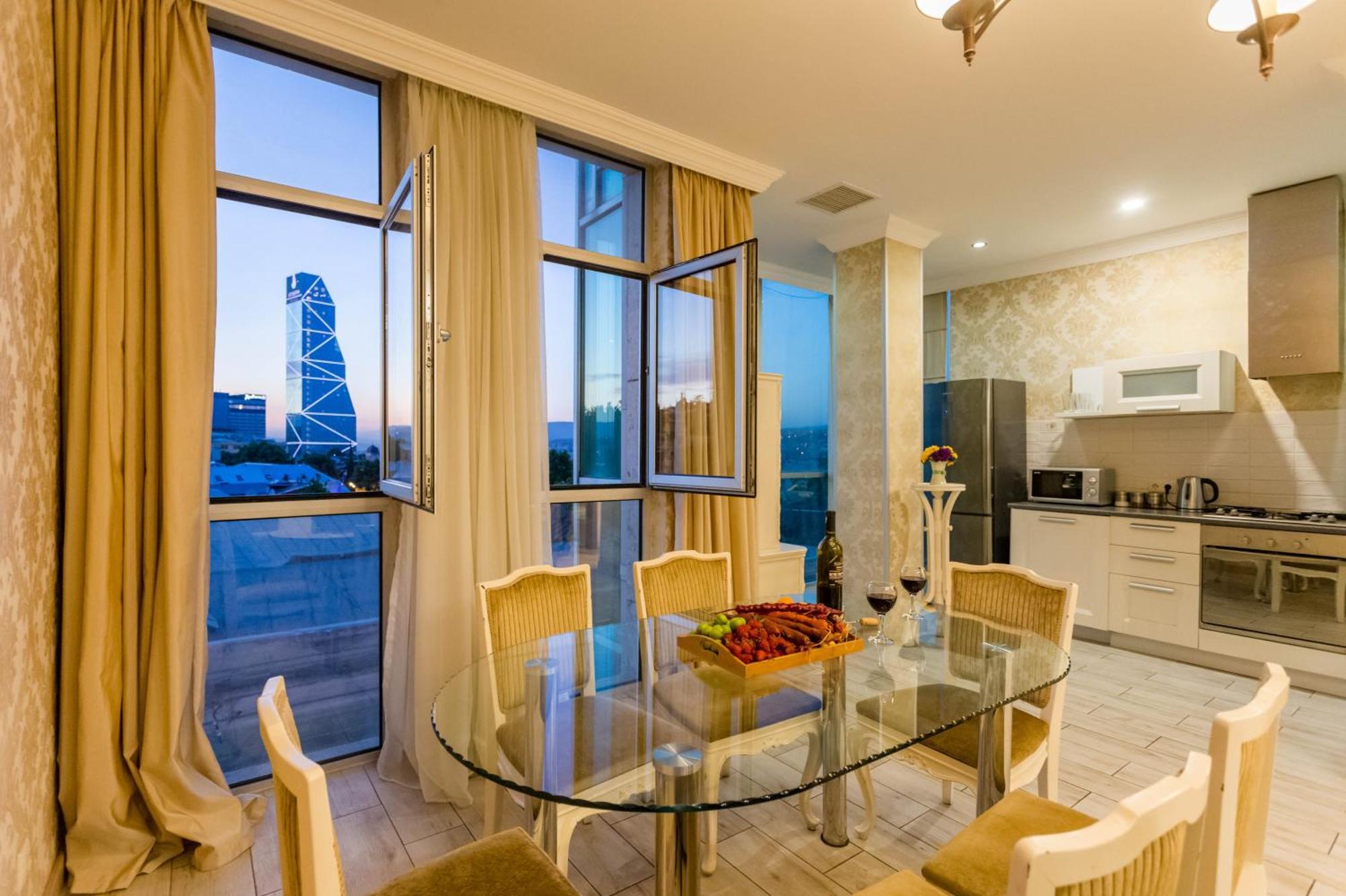 Apartment In The City Of Tbilisi Esterno foto