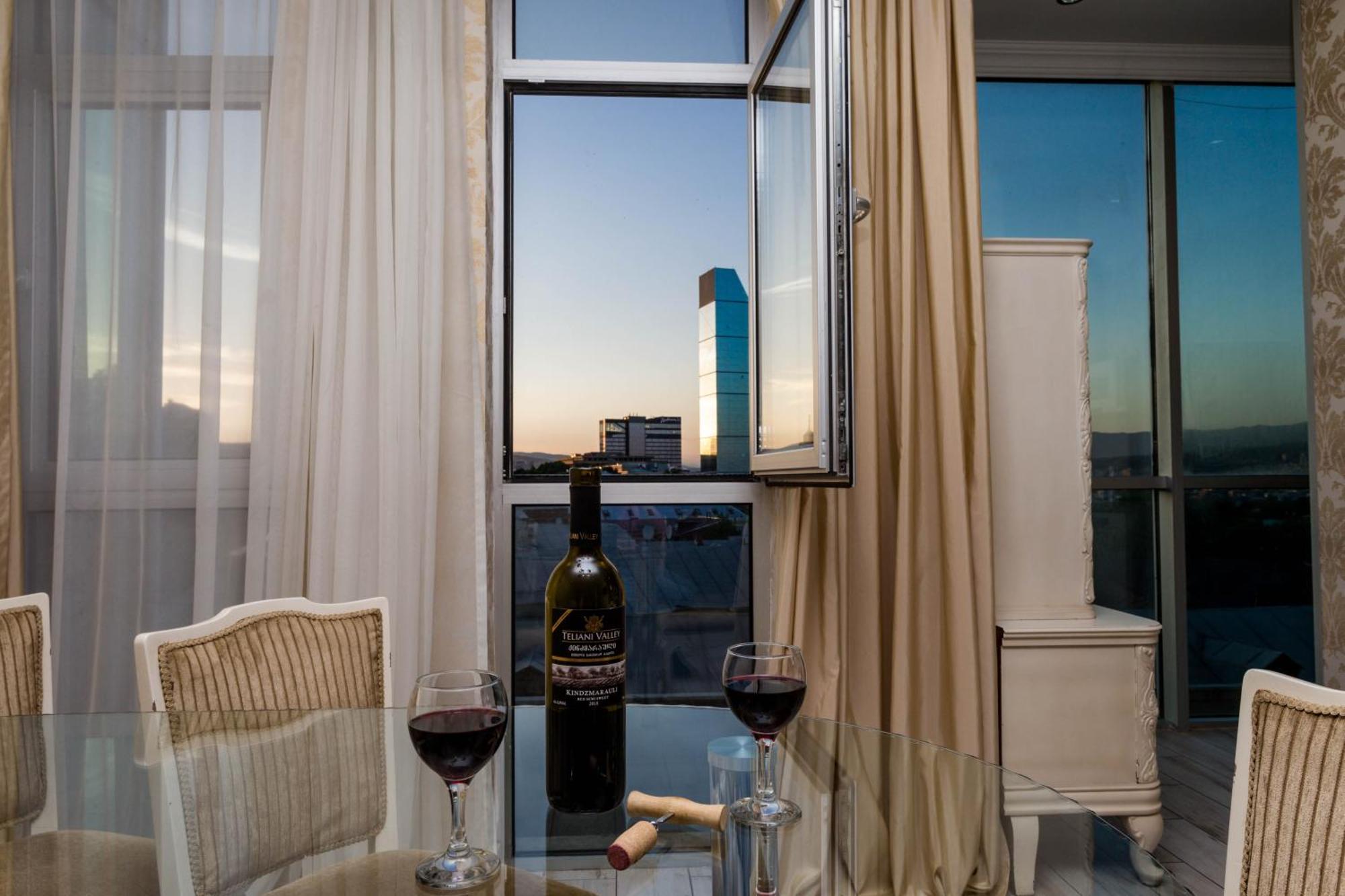 Apartment In The City Of Tbilisi Esterno foto